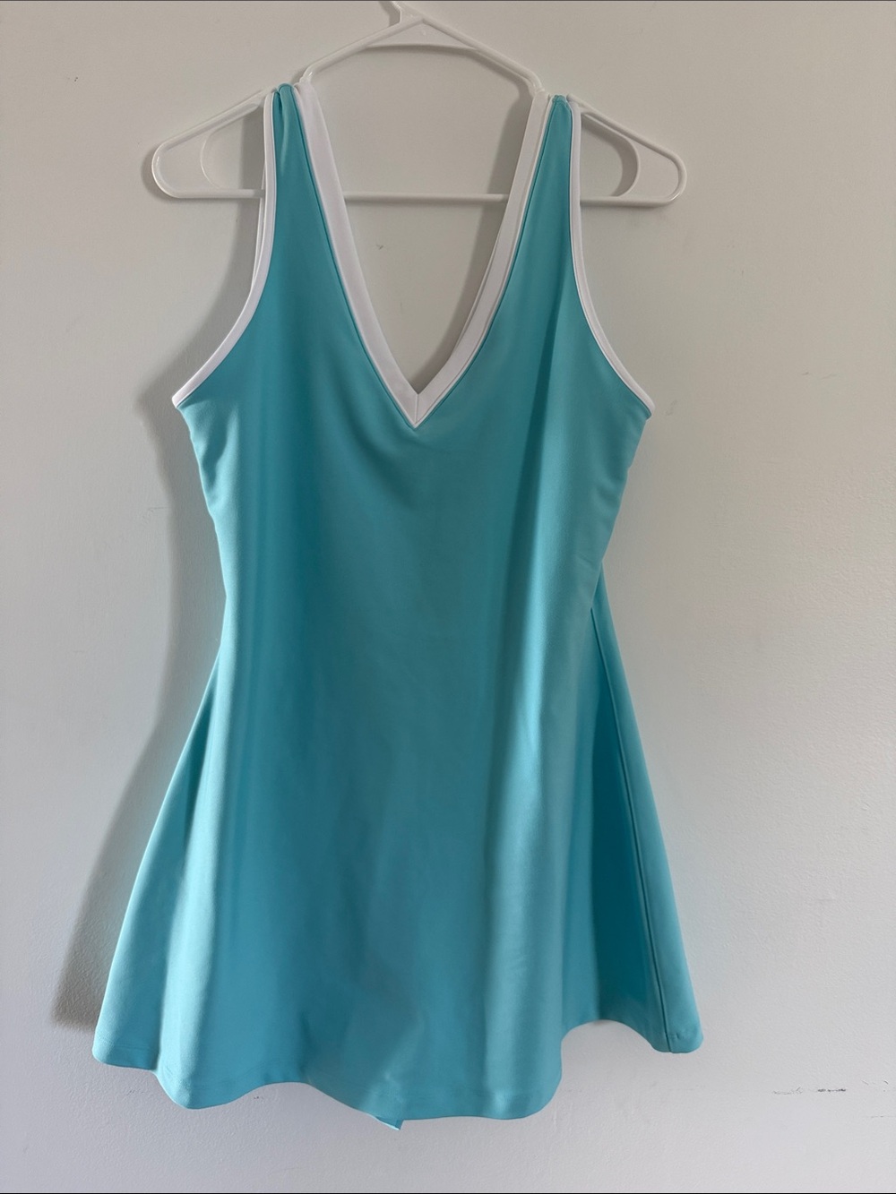 Abercrombie & Fitch YPB Aqua V-Neck Athletic Dress with White Trim